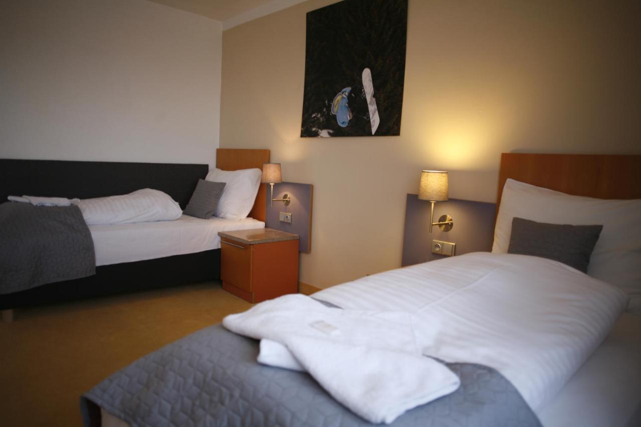 Hotel Pod Vlekem Loučná pod Klínovcem Zewnętrze zdjęcie