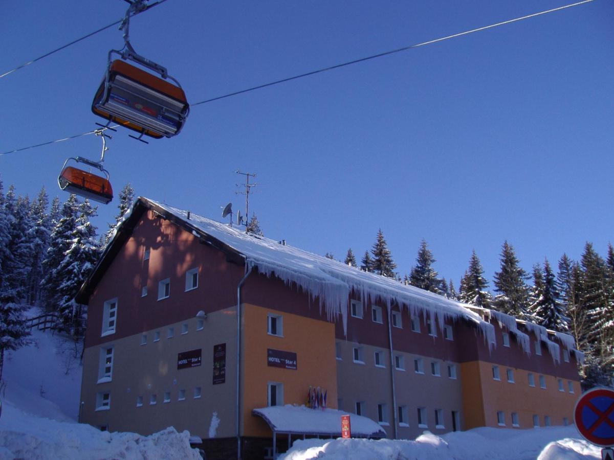 Hotel Pod Vlekem Loučná pod Klínovcem Zewnętrze zdjęcie